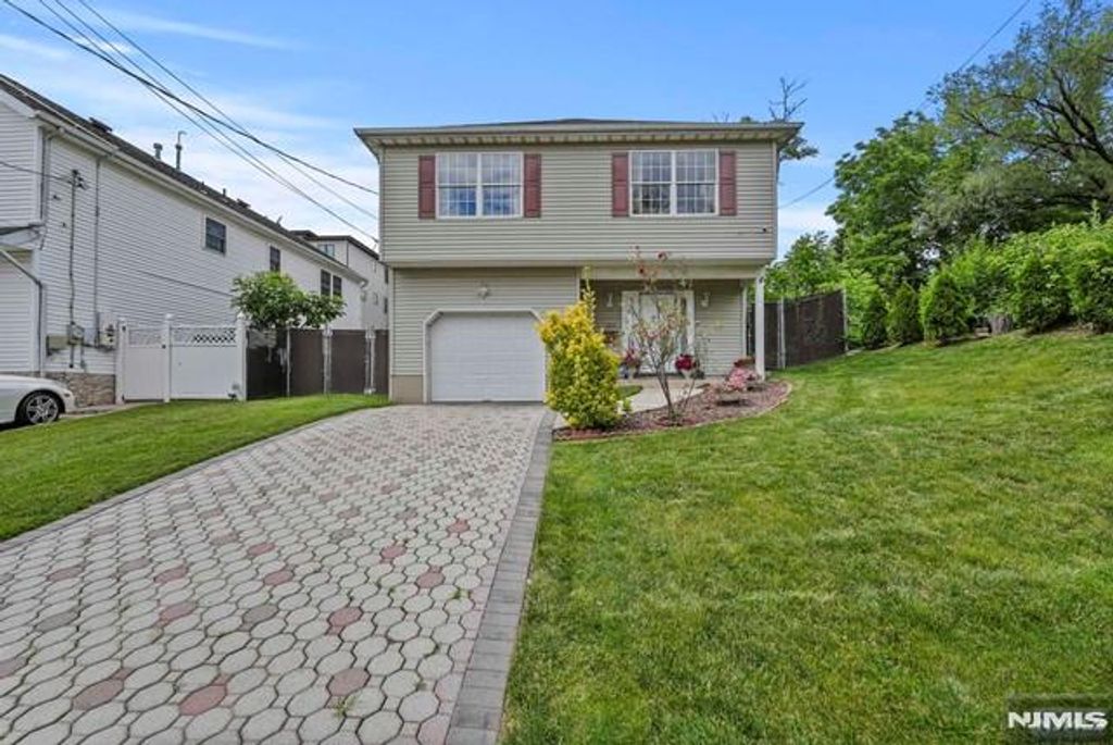 503 Prospect Street, Hasbrouck Heights, NJ 07604
