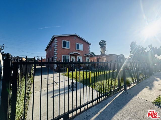 136 W 97th Street, Los Angeles, CA 90003