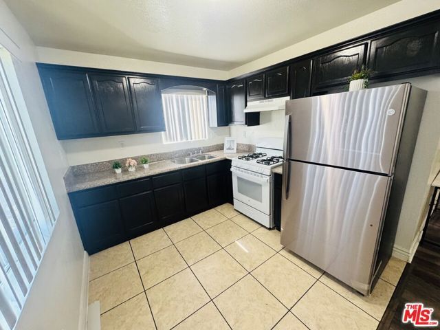 136 W 97th Street, Los Angeles, CA 90003
