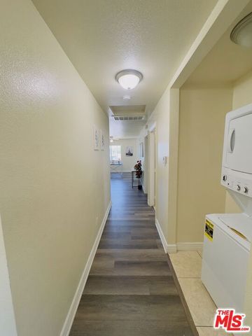 136 W 97th Street, Los Angeles, CA 90003