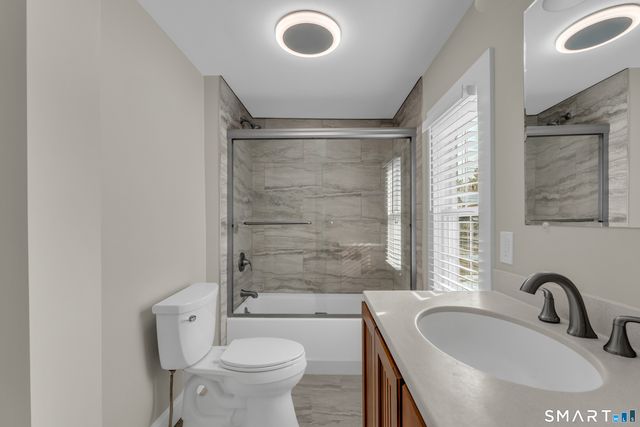 59 Water Street 2nd floor, Guilford, CT 06437