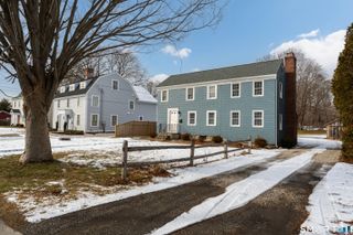 59 Water Street 2nd floor, Guilford, CT 06437