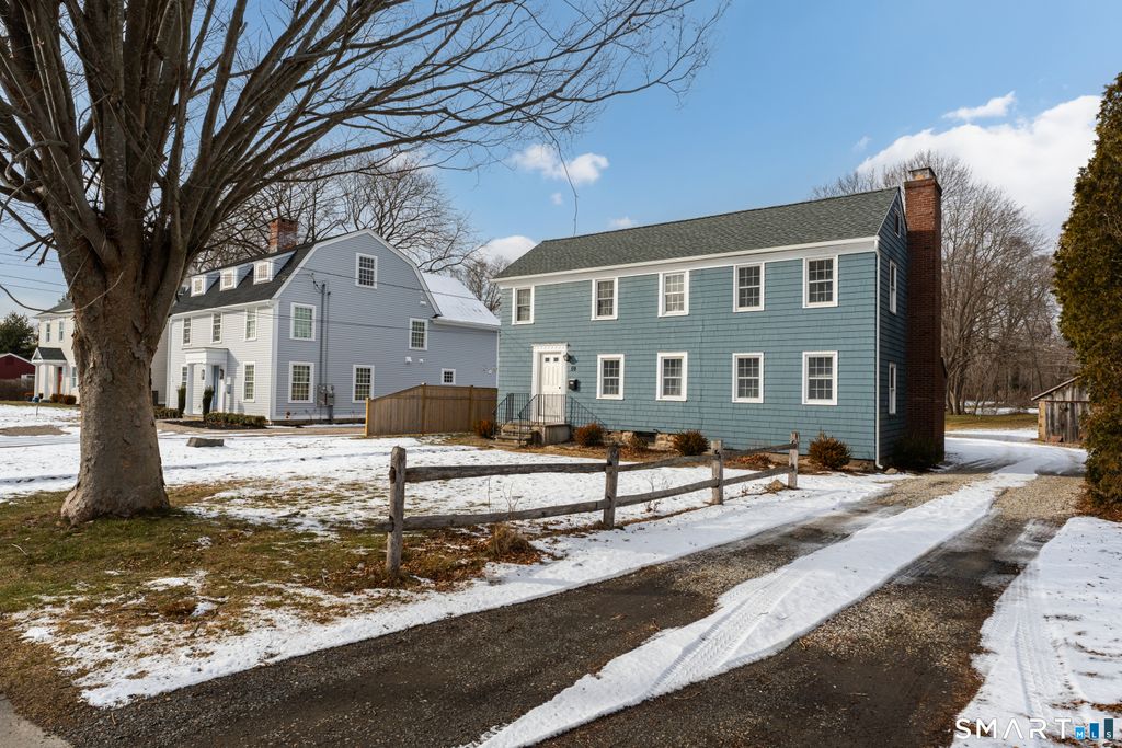 59 Water Street 2nd floor, Guilford, CT 06437