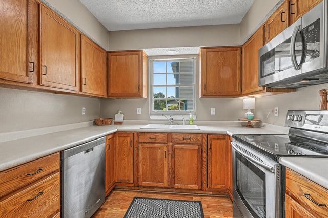 218 Okehampton Drive, Goose Creek, SC 29445