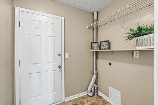 218 Okehampton Drive, Goose Creek, SC 29445