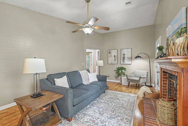 218 Okehampton Drive, Goose Creek, SC 29445