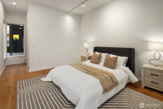 1225 E Roy Street, Seattle, WA 98102