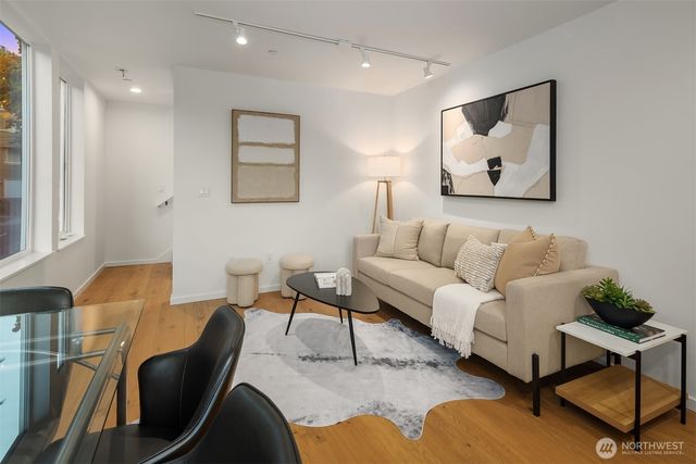 1225 E Roy Street, Seattle, WA 98102