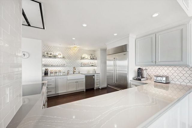 101 Westcott Street 1202, Houston, TX 77007