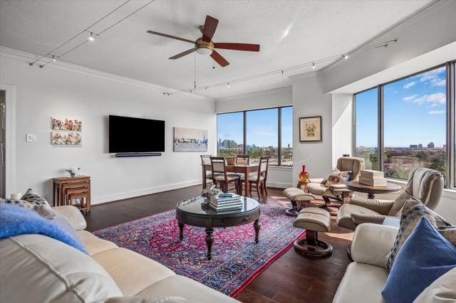 101 Westcott Street 1202, Houston, TX 77007