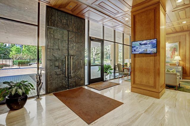 101 Westcott Street 1202, Houston, TX 77007