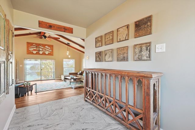 80 Bayside Circle, Gainesville, TX 76240