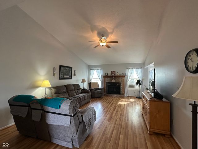 1009 Honeysuckle Drive, Mooresville, IN 46158