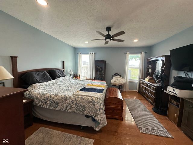 1009 Honeysuckle Drive, Mooresville, IN 46158