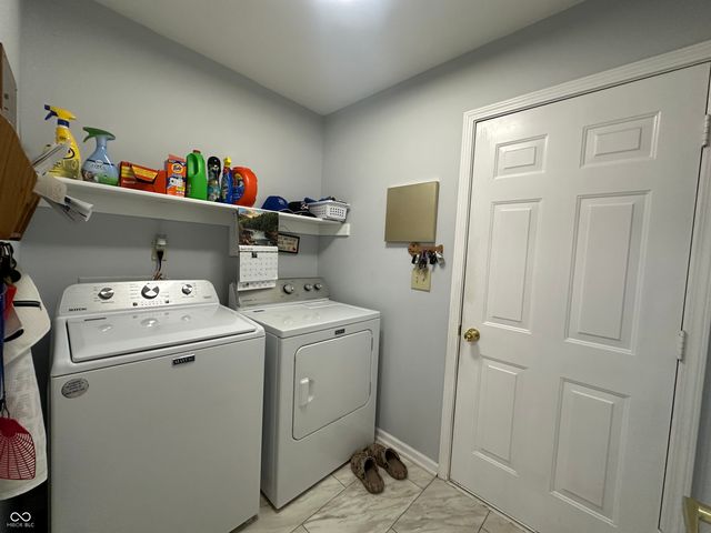 1009 Honeysuckle Drive, Mooresville, IN 46158