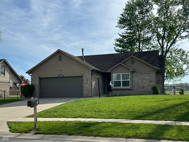 1009 Honeysuckle Drive, Mooresville, IN 46158
