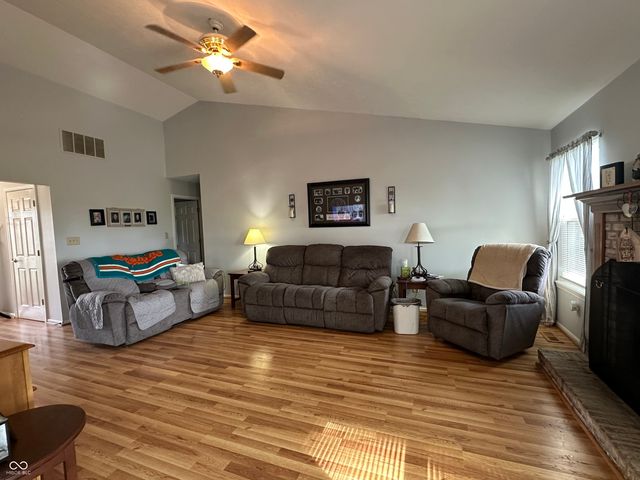 1009 Honeysuckle Drive, Mooresville, IN 46158