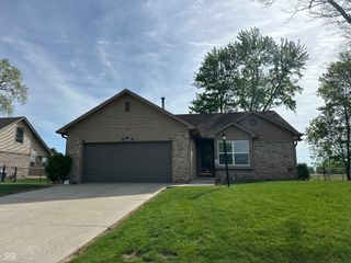 1009 Honeysuckle Drive, Mooresville, IN 46158