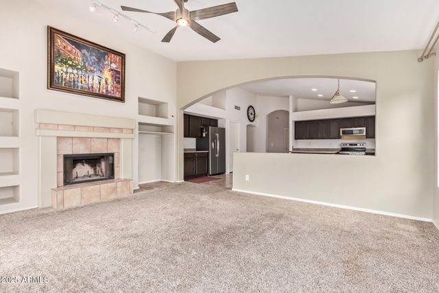 10001 W POTTER Drive, Peoria, AZ 85382