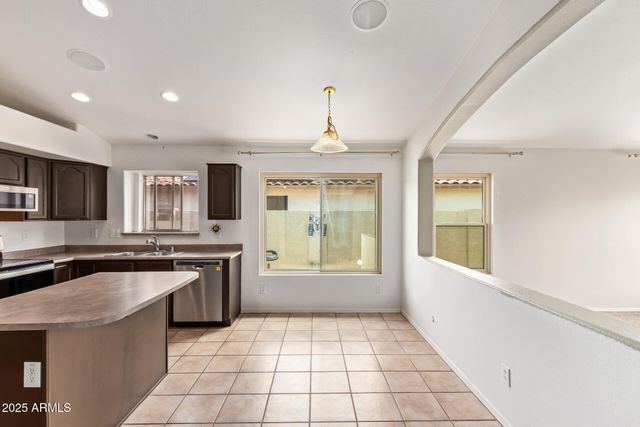 10001 W POTTER Drive, Peoria, AZ 85382