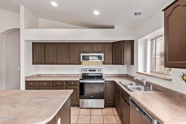 10001 W POTTER Drive, Peoria, AZ 85382