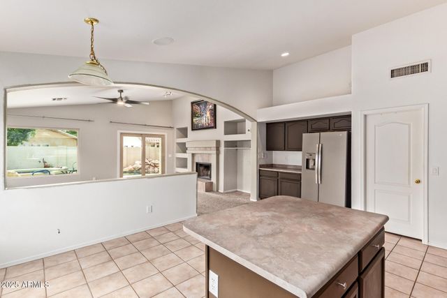 10001 W POTTER Drive, Peoria, AZ 85382