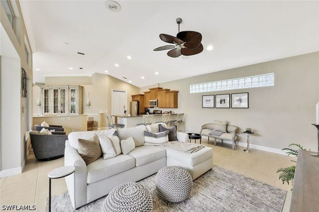 3093 Terramar DR, Naples, FL 34119