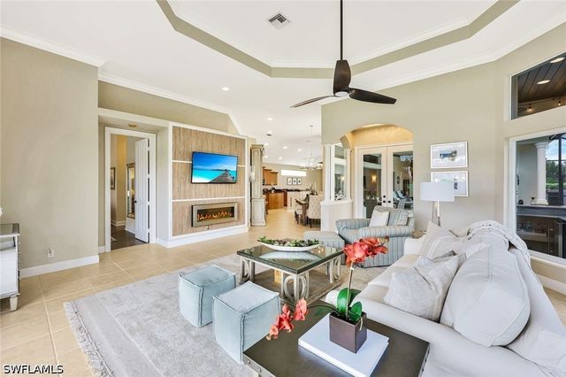 3093 Terramar DR, Naples, FL 34119