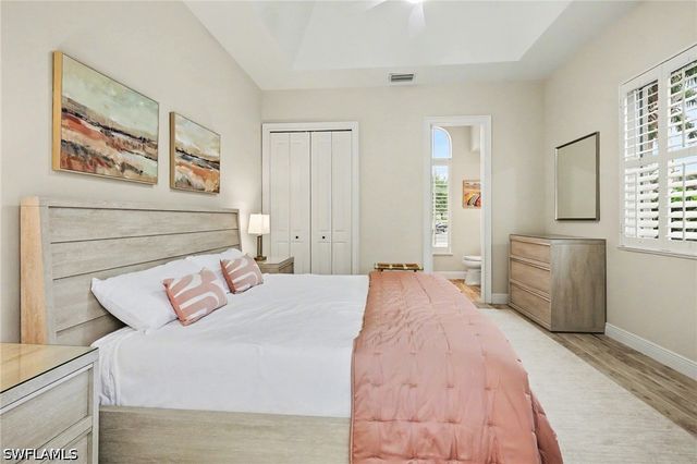 3093 Terramar DR, Naples, FL 34119