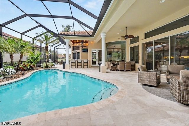 3093 Terramar DR, Naples, FL 34119