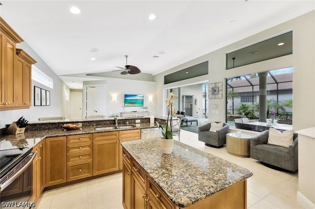 3093 Terramar DR, Naples, FL 34119