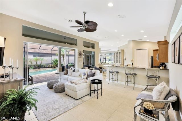 3093 Terramar DR, Naples, FL 34119