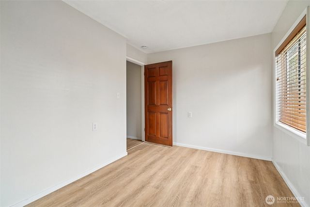 17205 Spruce Way, Lynnwood, WA 98037