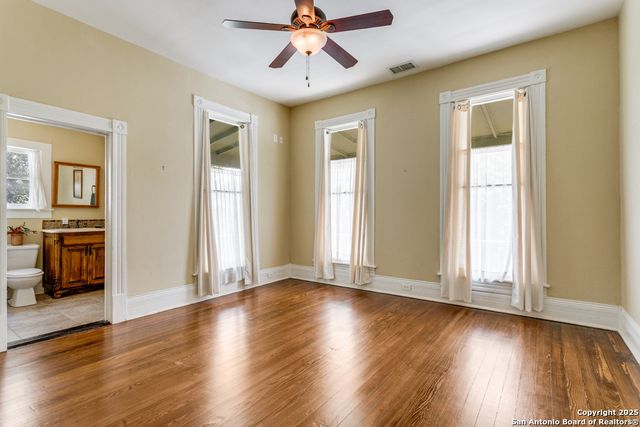 305 W ASHBY PL, San Antonio, TX 78212