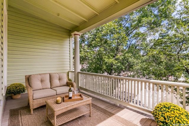 305 W ASHBY PL, San Antonio, TX 78212