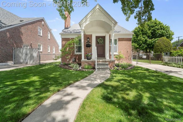 15170 Euclid Avenue, Allen Park, MI 48101