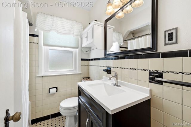 15170 Euclid Avenue, Allen Park, MI 48101