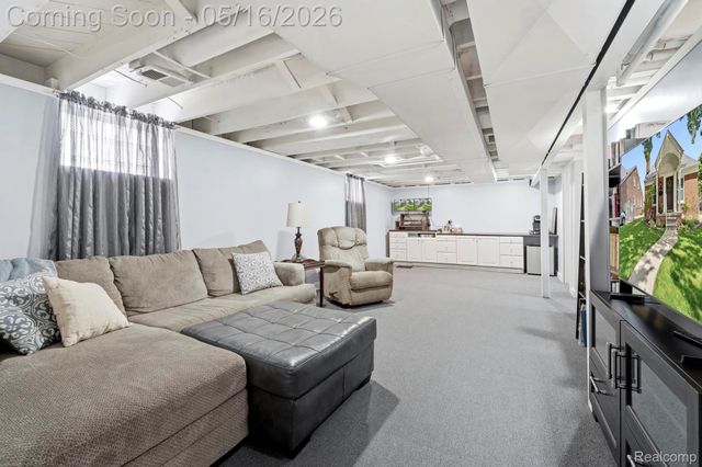 15170 Euclid Avenue, Allen Park, MI 48101
