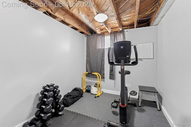 15170 Euclid Avenue, Allen Park, MI 48101