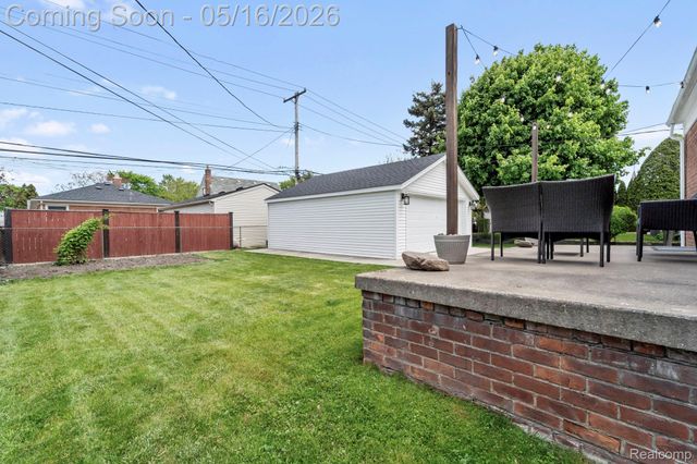 15170 Euclid Avenue, Allen Park, MI 48101