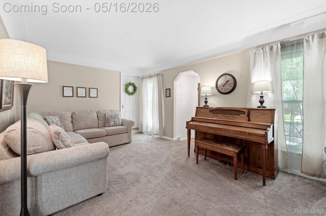 15170 Euclid Avenue, Allen Park, MI 48101