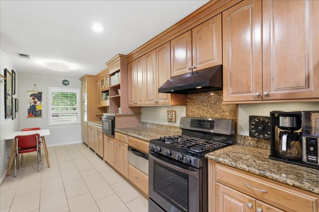 1170 Bally Mote Drive, Dallas, TX 75218