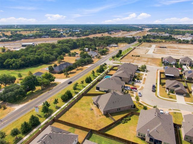 420 Wrangler Way, Waxahachie, TX 75167