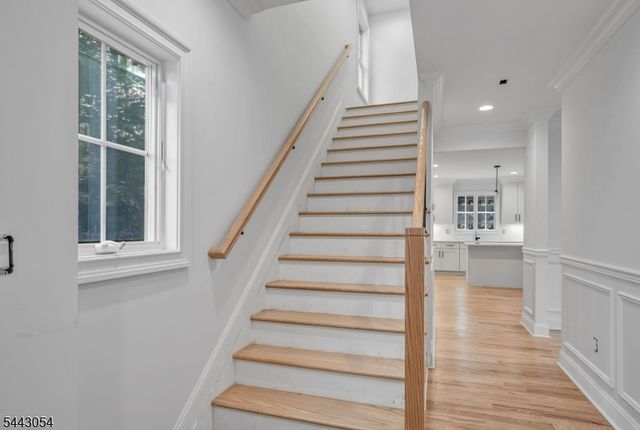 36 Albert Ave, Fair Lawn Boro, NJ 07410