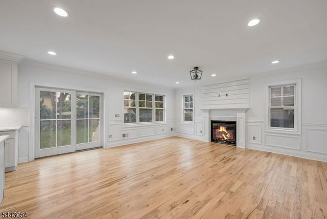 36 Albert Ave, Fair Lawn Boro, NJ 07410