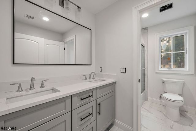 36 Albert Ave, Fair Lawn Boro, NJ 07410