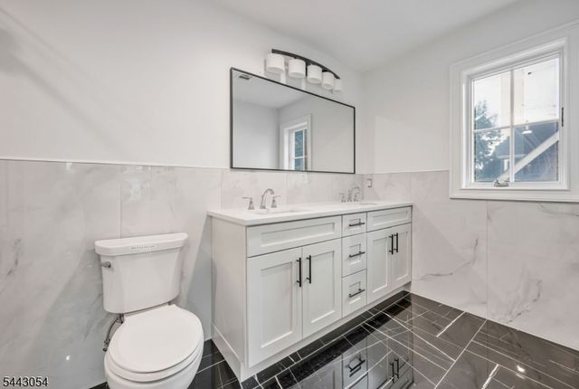 36 Albert Ave, Fair Lawn Boro, NJ 07410