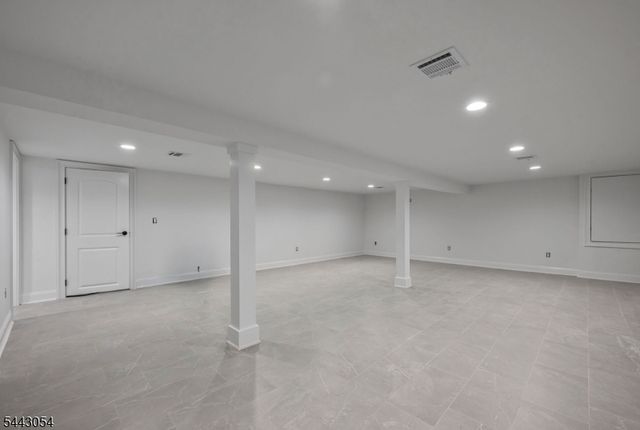 36 Albert Ave, Fair Lawn Boro, NJ 07410