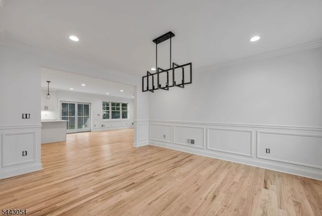 36 Albert Ave, Fair Lawn Boro, NJ 07410