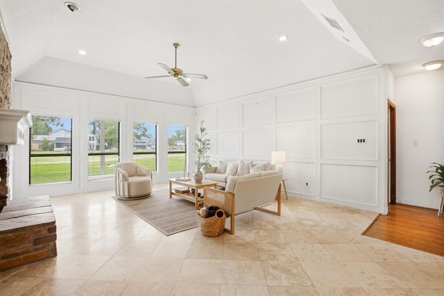 7714 Par Five Drive, Humble, TX 77346